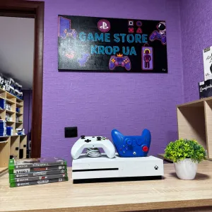 Microsoft Xbox One S White з дисководом + 2 геймпади + ігри