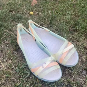 Босоніжки Crocs жіночі розмір 38.5 (24.5 см)