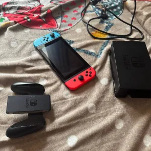 Nintendo Switch v2 Neon Blue/Red