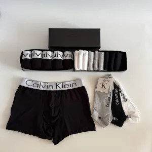 Подарунковий набір Calvin Klein: 5 шт чоловічої білизни та 9 пар шкарпеток