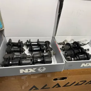 Втулки касети та передні на ексцентрику Sram Shimano