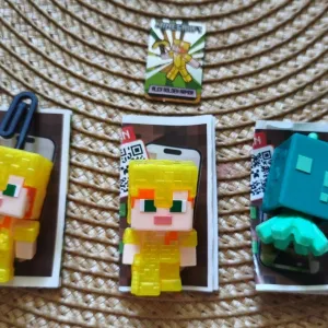 Kinder Joy Minecraft игрушка