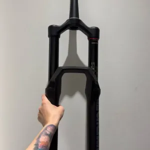 Вилка Rock Shox Domain R 29" 180mm