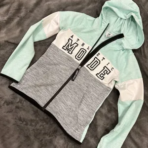 Спортивная кофта H&M для девочек 8-10 лет (134/140)