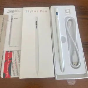 Стилус для iPad с LED-дисплеем уровня заряда