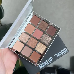 Палетка тіней Makeup by Mario Ethereal Eyes: The Original Eyeshadow Palette