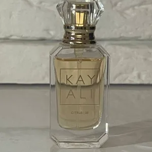 Парфумована вода Kayali Citrus 08 30 мл