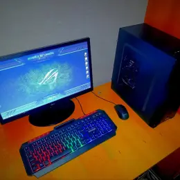 Комп'ютер MSI Radeon RX 580 8GB, Intel Pentium G4560, 16GB RAM, 300GB HDD, Монітор LG 22M38A-B