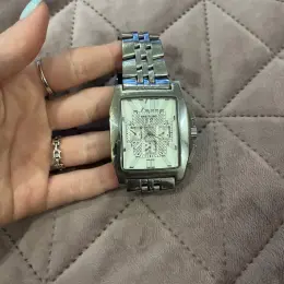 Реплика часов Cartier