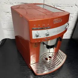 Кавомашина DeLonghi Magnifica