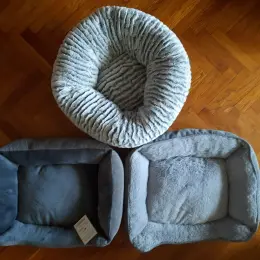 Лежанки для кошек и мелких собак