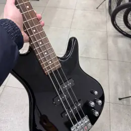 Бас-гитара Ibanez GIO GSR200