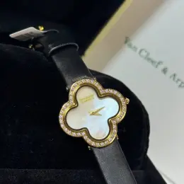 Часы Van Cleef & Arpels Alhambra средняя модель