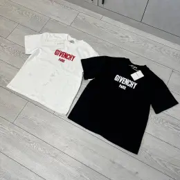 Футболка Givenchy Paris