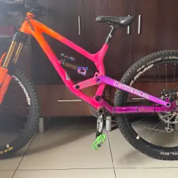 Фреймсет Commencal Furious 2018 с амортом Fox Float X2 Factory Kashima 2020