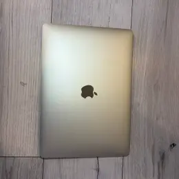 MacBook Air M1 2020 8GB RAM 256GB SSD