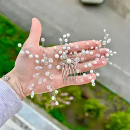 Набор украшений: цепочка и серьги