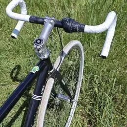 Німецький міський велосипед Xzite на шосейних колесах з Shimano Nexus 3