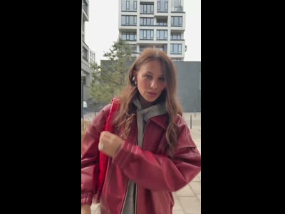 Куртка-бомбер темно-красная свободного кроя