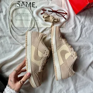 Nike SB Dunk Low Light Brown Suede