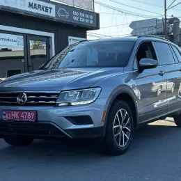 Volkswagen Tiguan 2021 Бензин 2.0л Автомат Передний привод Серый