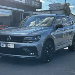 Volkswagen Tiguan Allspace 2020 Бензин 2.0л Автомат Сірий