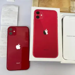 iPhone 11 64GB Red