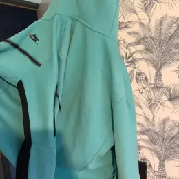 Nike Tech Fleece Tiffany Худи