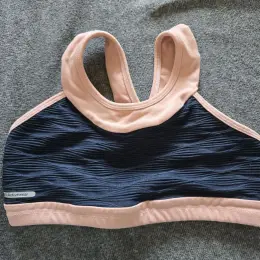 Спортивный топ женский XS