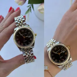 Женские часы Michael Kors серебристо-золотистые с черным циферблатом