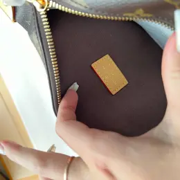 Сумка Louis Vuitton