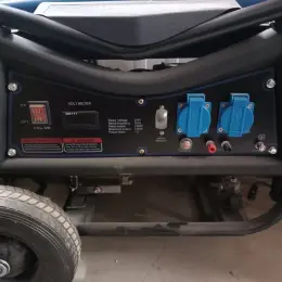 Бензиновий генератор Hyundai 3кВт