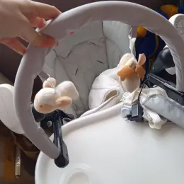 Стільчик для годування Carrello cascata з режимом заколисування та музикою