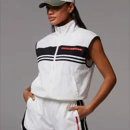 Костюм Prada белый S, M, L