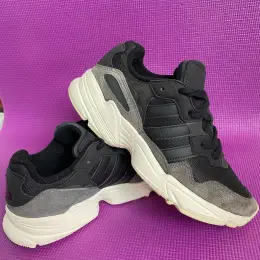 Мужские кроссовки Adidas Originals Yung-96 Originals размер 40