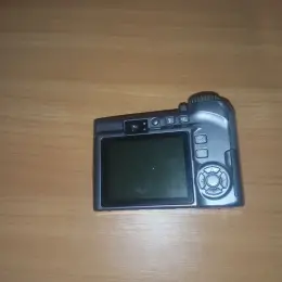 Цифровой фотоаппарат Olympus SP-320