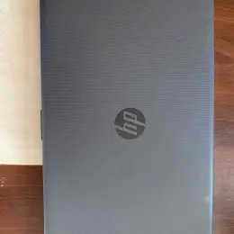 Ноутбук HP 250 G7