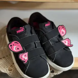 Кросівки Puma на дівчинку 27р