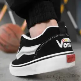 Кросівки Vans чорні розмір 41