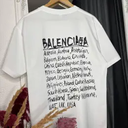 Футболка Balenciaga біла, розмір XL (підійде на L)