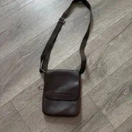 Giorgio Armani сумка через плече месенджер