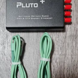 SDR трансівер Pluto plus
