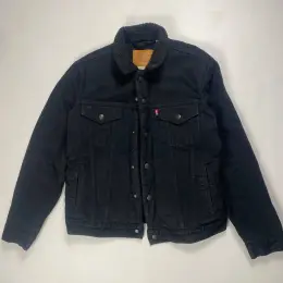 Levi's Мужская джинсовая куртка с меховым воротником размер M