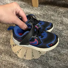 Кросівки дитячі Nike 25р
