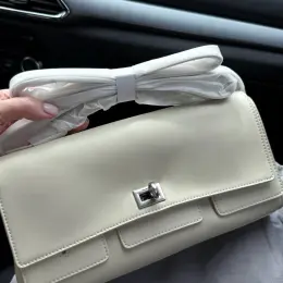 Клатч Balenciaga Bel Air