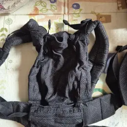 Ергорюкзак Love & Carry ONE Urban чорний