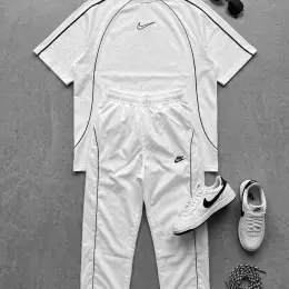 Комплект футболка + штани Nike