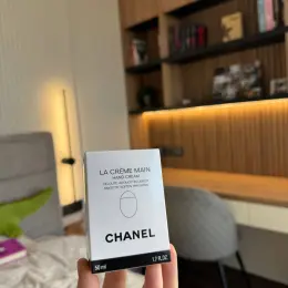 Крем для рук Chanel La Crème Main 50 ml