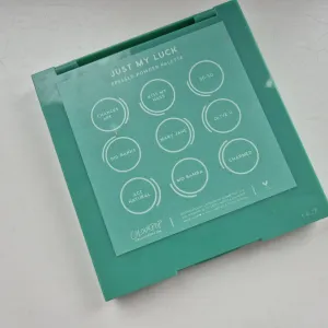 Палетка тіней Colourpop Just My Luck