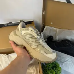 Кросівки Adidas Shadow Fever